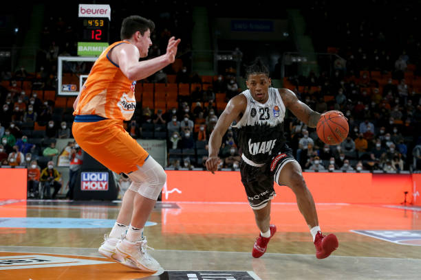 成功吸引了 成功吸引了