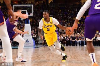 事业发展迅 事业发展迅